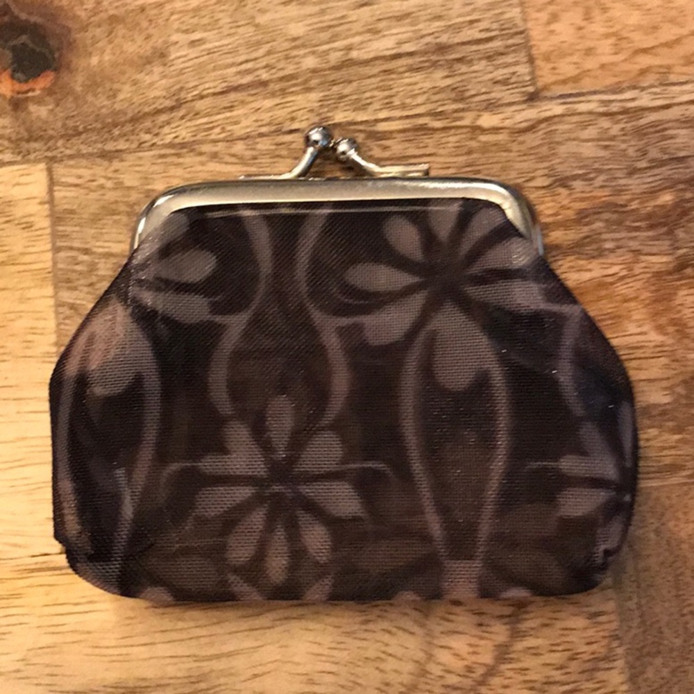 Mesh coin purse